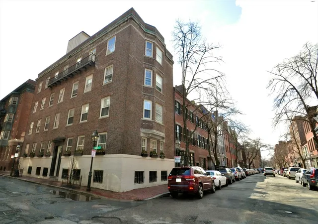 4th image of 22 River St, Hudson, MA 01749