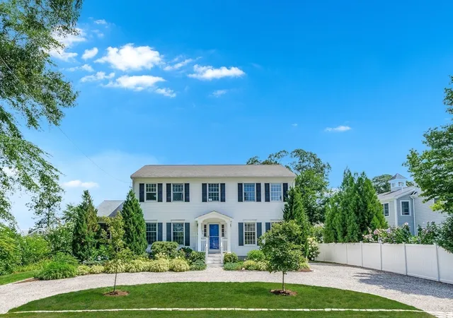 Photo 3 of Sale Pending at 43 Converse Rd, Marion, MA 02738 | MLS# 73557033 | Listing updated on 2026-09-23