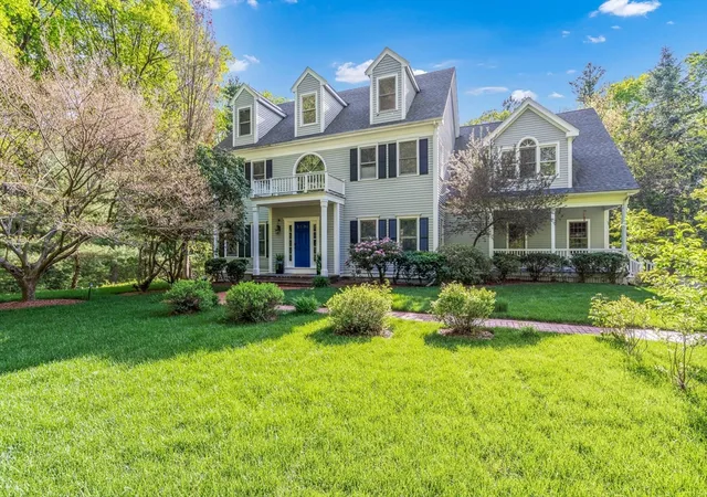 1st image of 153 Walpole St, Dover, MA 02030 | MLS# 73546925