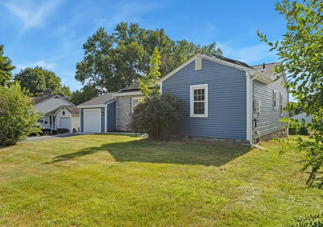 Photo 4 of Single family home for sale at 5 5th Avenue, Dudley, MA 01571 | MLS# 73557517 | Listing updated on 2026-08-31