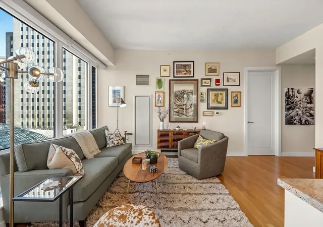 5th image of 400 Stuart St #16J, Boston, MA 02116 | MLS# 73487105