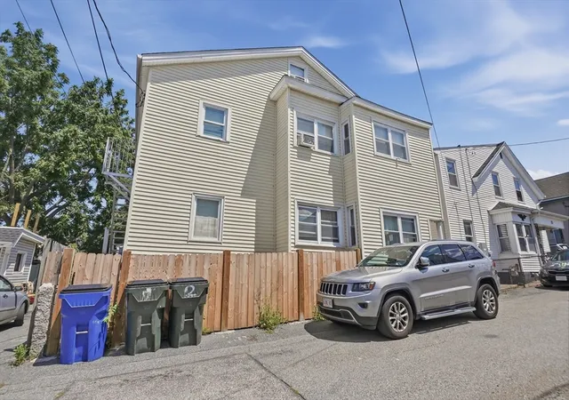 3rd image of 22 Sachem St, Fall River, MA 02724 | MLS# 73556827