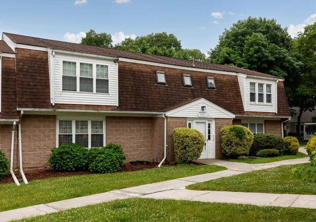 Homes for sale in Barnstable, MA | 9 Pleasant Park Ave #2I, Barnstable, MA 02601 | MLS# 73536931