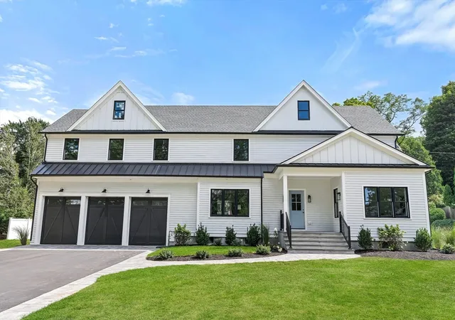 2nd image of 7 Hutchinson Road, Winchester, MA 01890 | MLS# 73561703