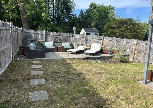 2nd image of 947 Pleasent St, Framingham, MA 01701