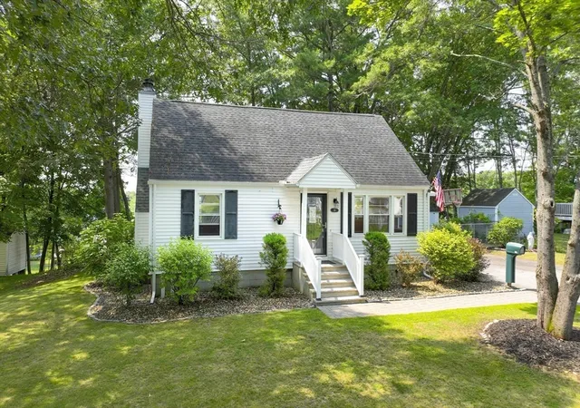 Homes for sale in Methuen, MA | 26 Ponderosa Avenue, Methuen, MA 01844 | MLS# 73537053