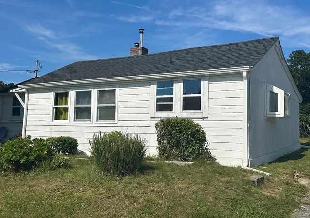 Photo 3 of Condo for sale at 100 Great Neck Rd N #1003, Mashpee, MA 02649 | MLS# 73436844 | Listing updated on 2025-10-20