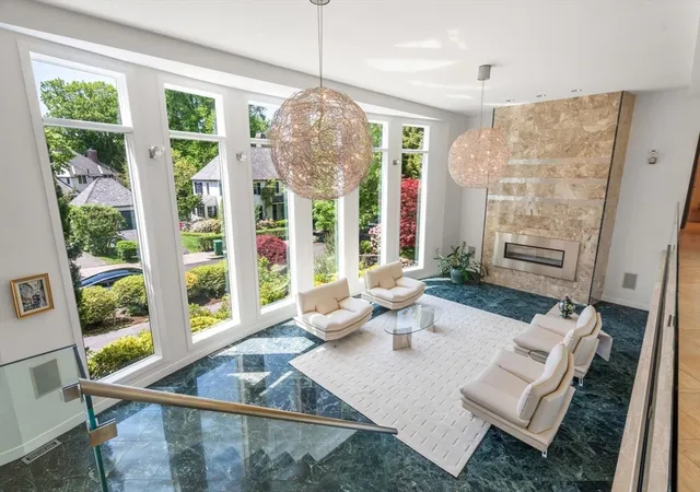 4th image of 17 Edge Hill Rd, Chestnut Hill, MA 02467 | MLS# 73524035
