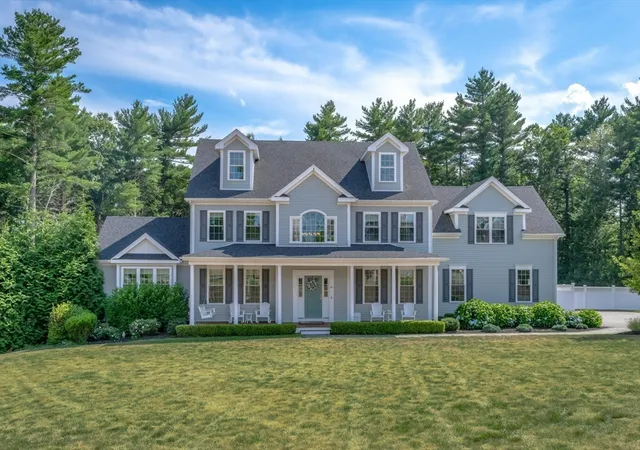 Homes for sale in Canton, MA | 30 Horseshoe Ln, Canton, MA 02021 | MLS# 73549055