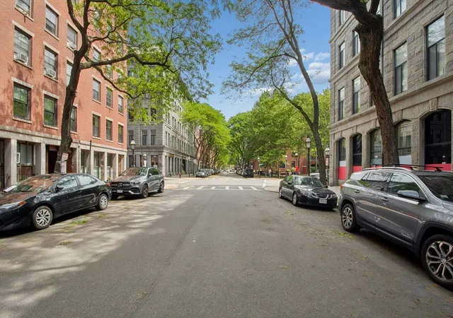 Homes for sale in Boston, MA | 120 Commercial St, Boston, MA 02109 | Houzeo