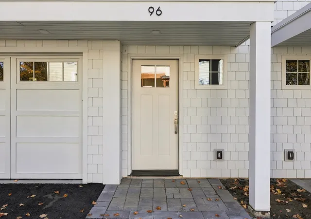 Listing Photo 3 - Condo for sale in building located at 96 Lyman Rd, Northampton, MA 01060 - Unit #96