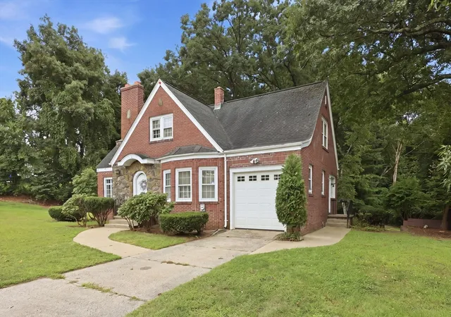 Photo 2 of Single family home for sale at 63 Goodwin St, Springfield, MA 01151 | MLS# 73569299 | Listing updated on 2026-09-05