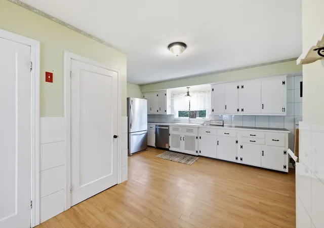 Photo 4 of Single family home for sale at 63 Goodwin St, Springfield, MA 01151 | MLS# 73569299 | Listing updated on 2026-09-05