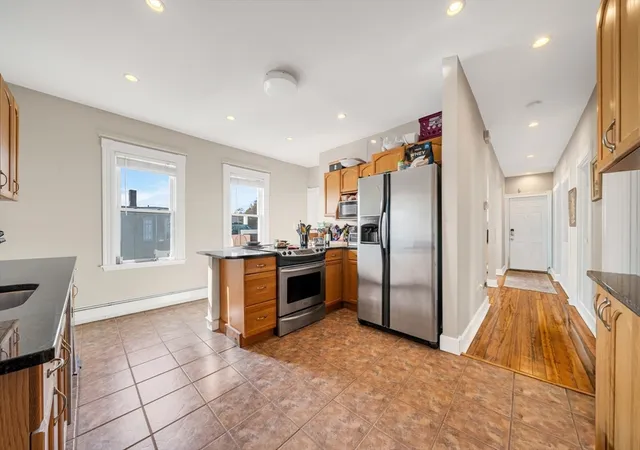 4th image of 154 Fellsway W, Medford, MA 02155