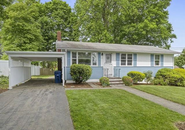Homes for sale in Braintree, MA | 27 Cindy Ln, Braintree, MA 02184 | MLS# 73526113
