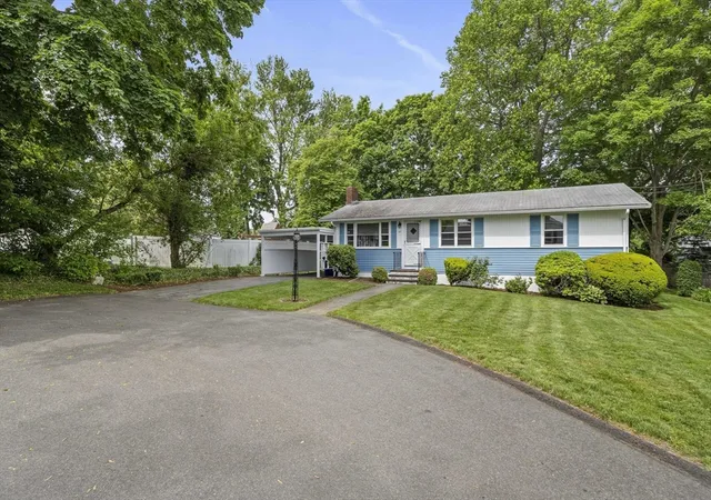 Homes for sale in Braintree, MA | 27 Cindy Ln, Braintree, MA 02184 | MLS# 73526113
