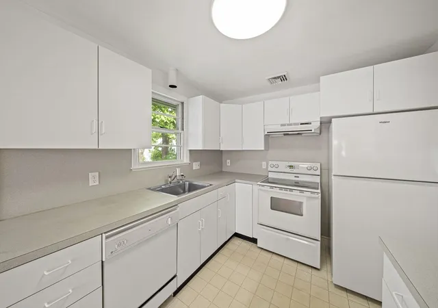 Homes for sale in Braintree, MA | 27 Cindy Ln, Braintree, MA 02184 | MLS# 73526113