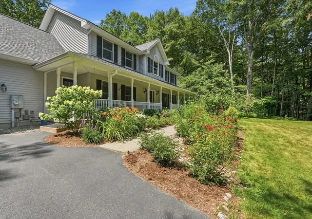 2nd image of 46 Laurel Hill Rd, Westhampton, MA 01027 | MLS# 73564400