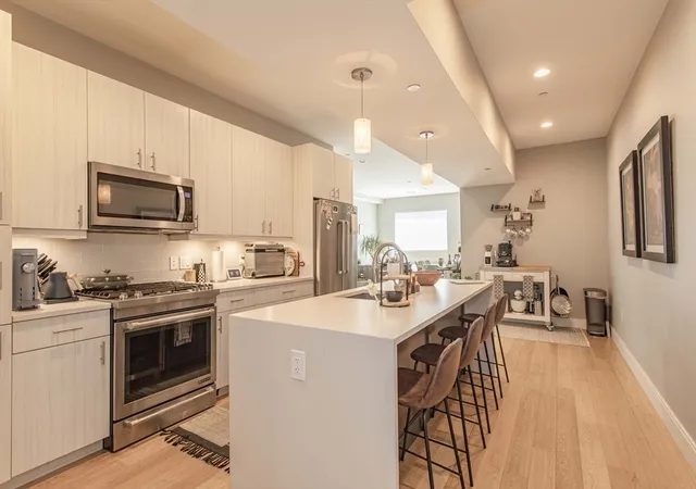 2nd image of 488 Dorchester Ave #3I, Boston, MA 02127 | MLS# 73506164