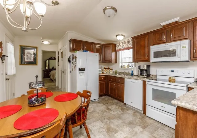 3rd image of 556 Central Street #11, Leominster, MA 01453 | MLS# 73492851