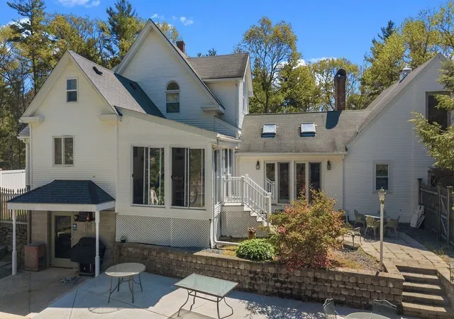 3rd image of 128 Prospect Hill, Taunton, MA 02780 | MLS# 73553385