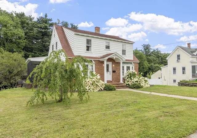 42nd image of 350 Union St, Leominster, MA 01453 | MLS# 73557470