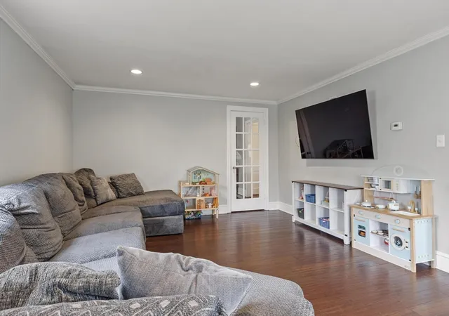 4th image of 350 Union St, Leominster, MA 01453 | MLS# 73557470