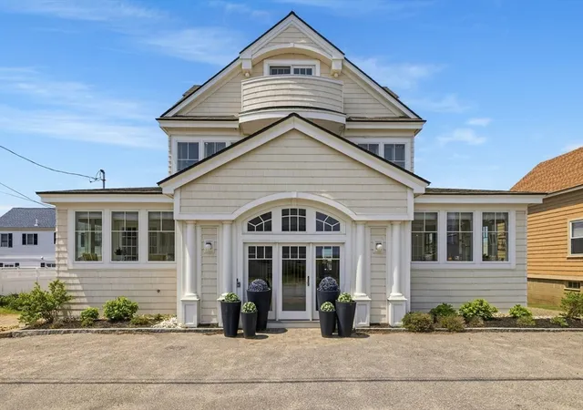 1st image of 12 Commonwealth Ave, Salisbury, MA 01952 | MLS# 73522996