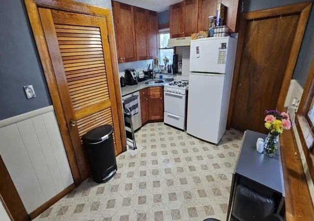 3rd image of 35 Neponset St, Revere, MA 02151 | MLS# 73501159
