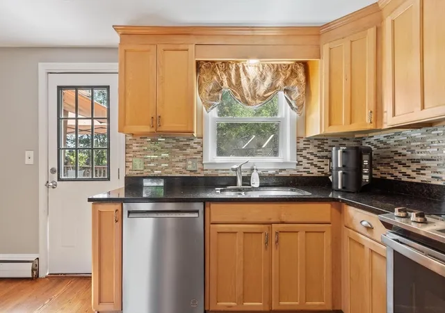4th image of 14 Rockwood Street, Melrose, MA 02176 | MLS# 73529452