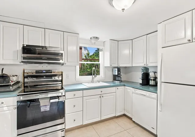 Photo 4 of Sale Pending at 28 Preston St, Malden, MA 02148 | MLS# 73550061 | Listing updated on 2026-09-06
