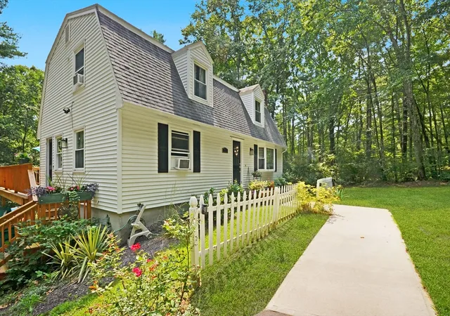 Photo 2 of Sale Pending at 57 Quaker St, Northbridge, MA 01534 | MLS# 73557138 | Listing updated on 2026-09-29