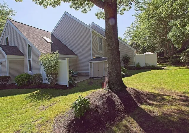 3rd image of 11 Howland Circle #11, Brewster, MA 02631 | MLS# 73553895