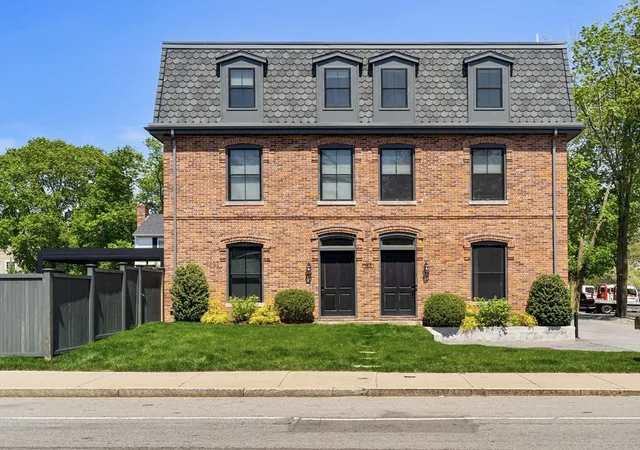 1st image of 165 River St #2, Waltham, MA 02453 | MLS# 73518827