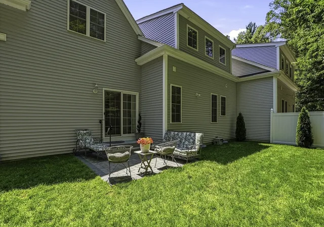 Photo 4 of Condo for sale at 2 Harmony Way #2, Medway, MA 02053 | MLS# 73552163 | Listing updated on 2026-09-17