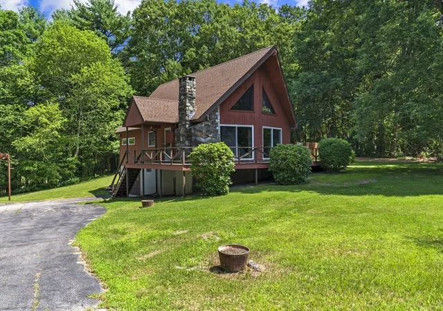 Photo 3 of Sale Pending at 3 Babbitt Way, Berkley, MA 02779 | MLS# 73556290 | Listing updated on 2026-08-18