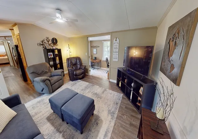 5th image of 6 Saturn Ln, Nashua, NH 03062 | MLS# 73555491