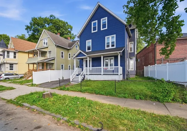 2nd image of 15 Warriner Ave, Springfield, MA 01108 | MLS# 73556502