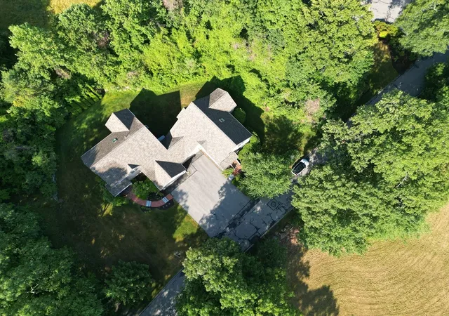 4th image of 25 Livermore Ln #25, Weston, MA 02493 | MLS# 73546381