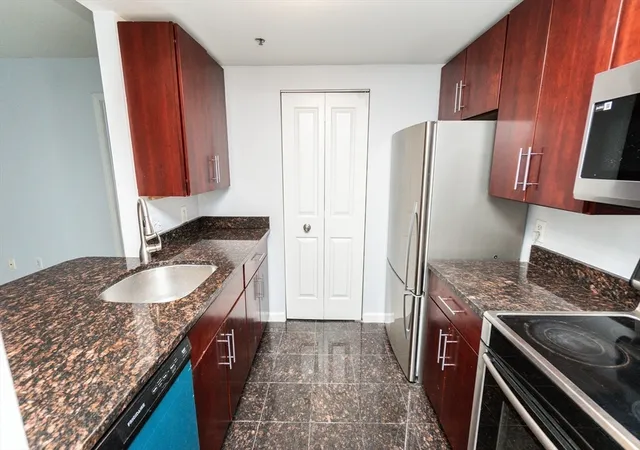 Photo 4 of Condo for sale at 8-12 Museum Way #1425, Cambridge, MA 02141 | MLS# 73551636 | Listing updated on 2026-07-21