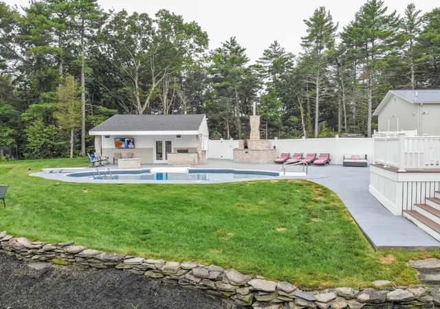 Photo 4 of Single family home for sale at 41 East St, Georgetown, MA 01833 | MLS# 73568083 | Listing updated on 2026-10-26