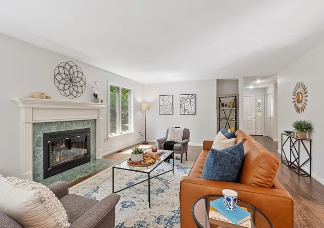 Homes for sale in Westford, MA | 77 Parkhurst Dr #77, Westford, MA 01886 | MLS# 73534119