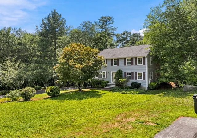1st image of 4 Dundas Avenue, Andover, MA 01810 | MLS# 73549494