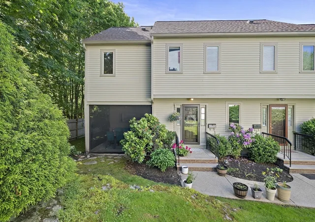 Homes for sale in Canton, MA | 36 Maple St #36, Canton, MA 02021 | MLS# 73534033