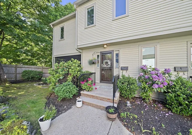 Homes for sale in Canton, MA | 36 Maple St #36, Canton, MA 02021 | MLS# 73534033