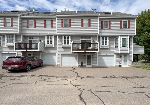 2nd image of 38 Tarbell St #7B, Pepperell, MA 01463 | MLS# 73568019