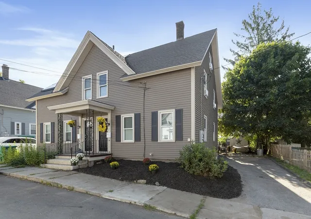 2nd image of 3 Oak Street #3, Whitinsville, MA 01588 | MLS# 73566499