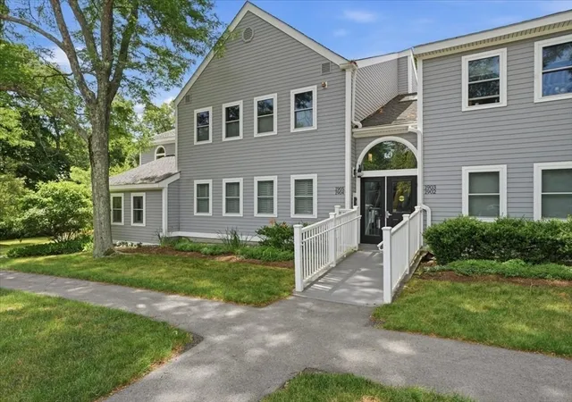 Homes for sale in Hingham, MA | 1905 Hockley Dr, Hingham, MA 02043