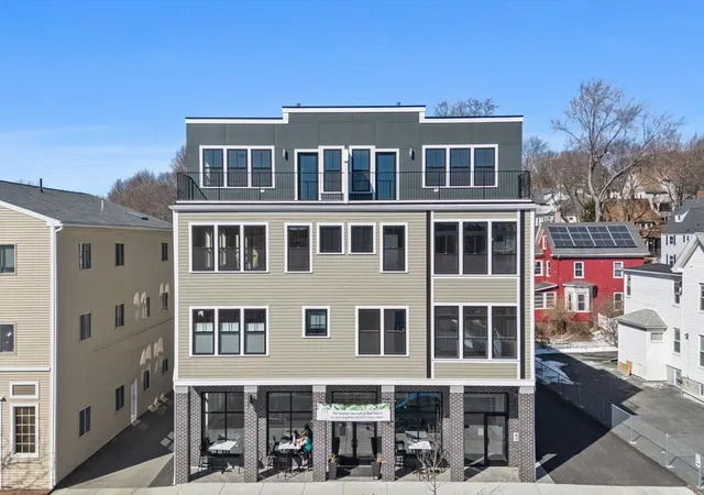 Homes for sale in Medford, MA | 421 High St #101A, Medford, MA 02155 | MLS# 73495174