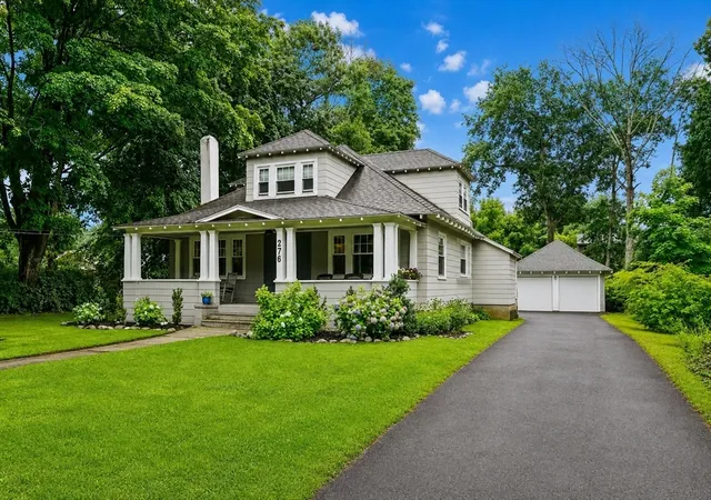 1st image of 276 Plain St, Stoughton, MA 02072 | MLS# 73558806